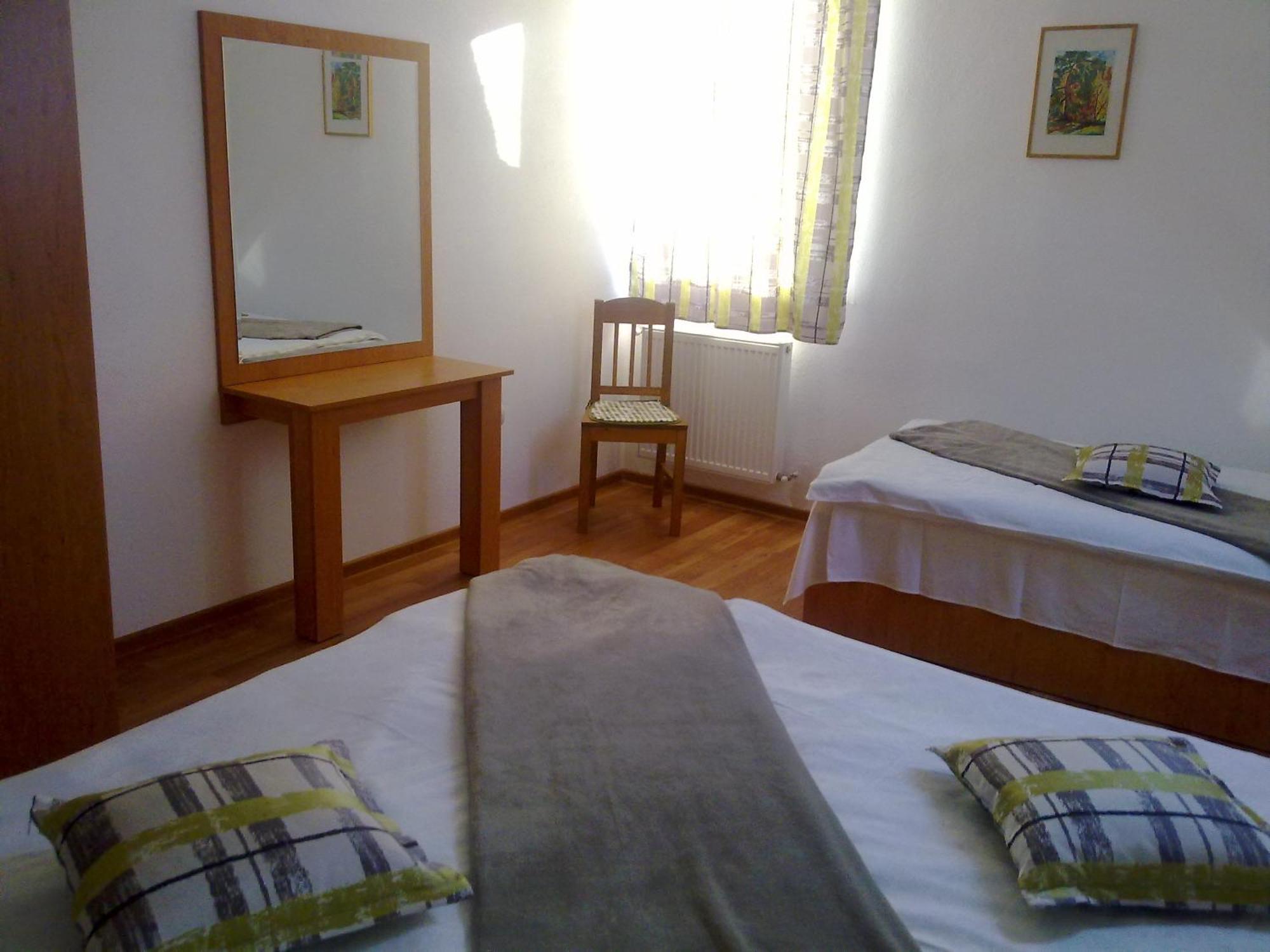 Casa Dancs Hotel Kovászna Szoba fotó