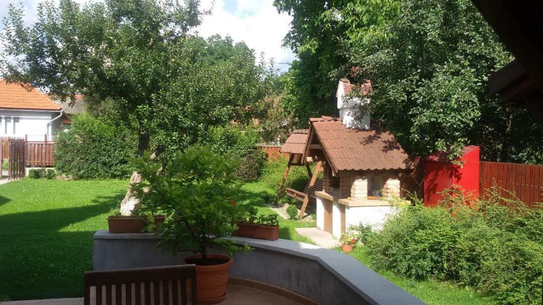 Casa Dancs Hotel Kovászna Kültér fotó